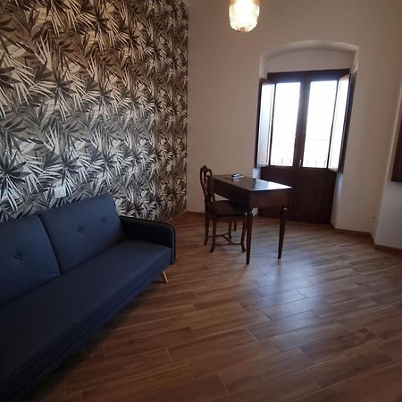 Appartement Antica Dimora San Crisante - Centro Storico à LʼAquila Extérieur photo