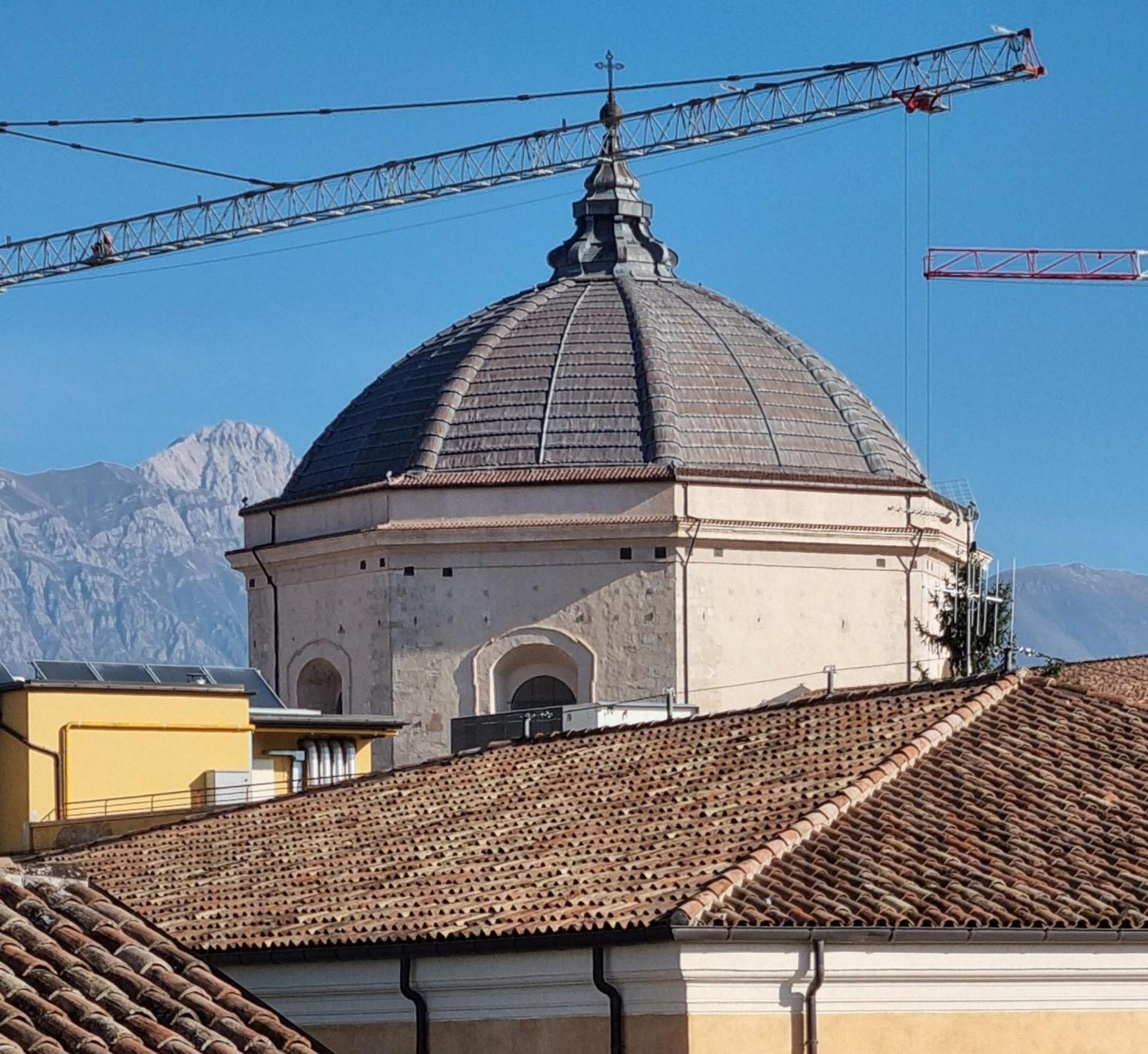 Appartement Antica Dimora San Crisante - Centro Storico à LʼAquila Extérieur photo