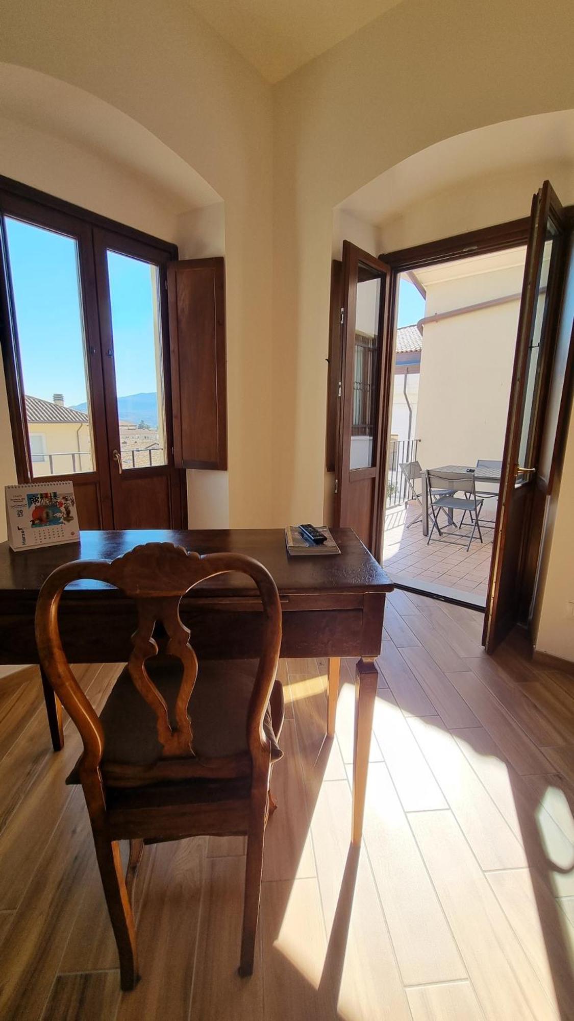 Appartement Antica Dimora San Crisante - Centro Storico à LʼAquila Extérieur photo